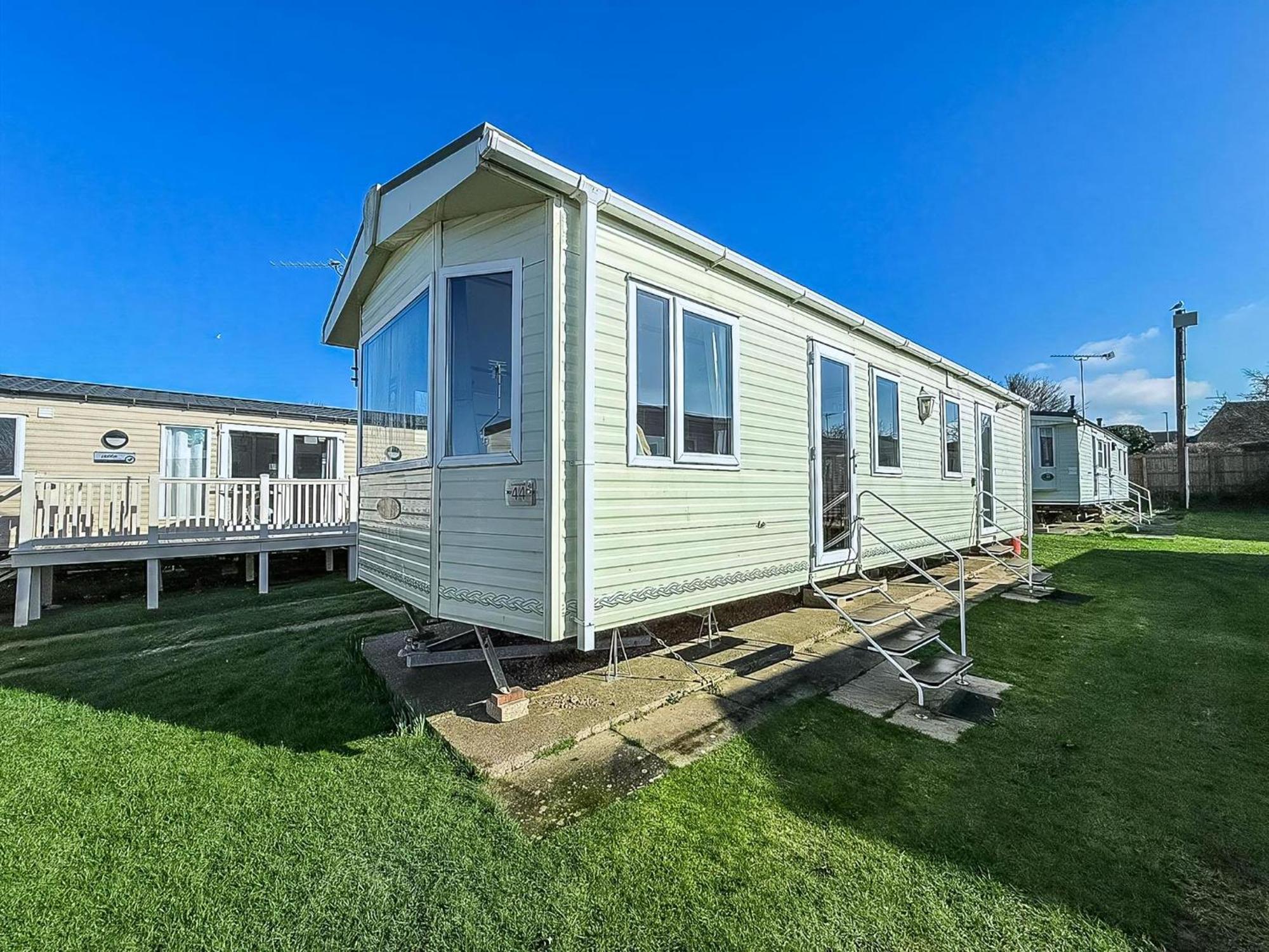 Lovely 6 Berth Caravan For Hire At Manor Park In Hunstanton Norfolk Ref 23044S Zewnętrze zdjęcie