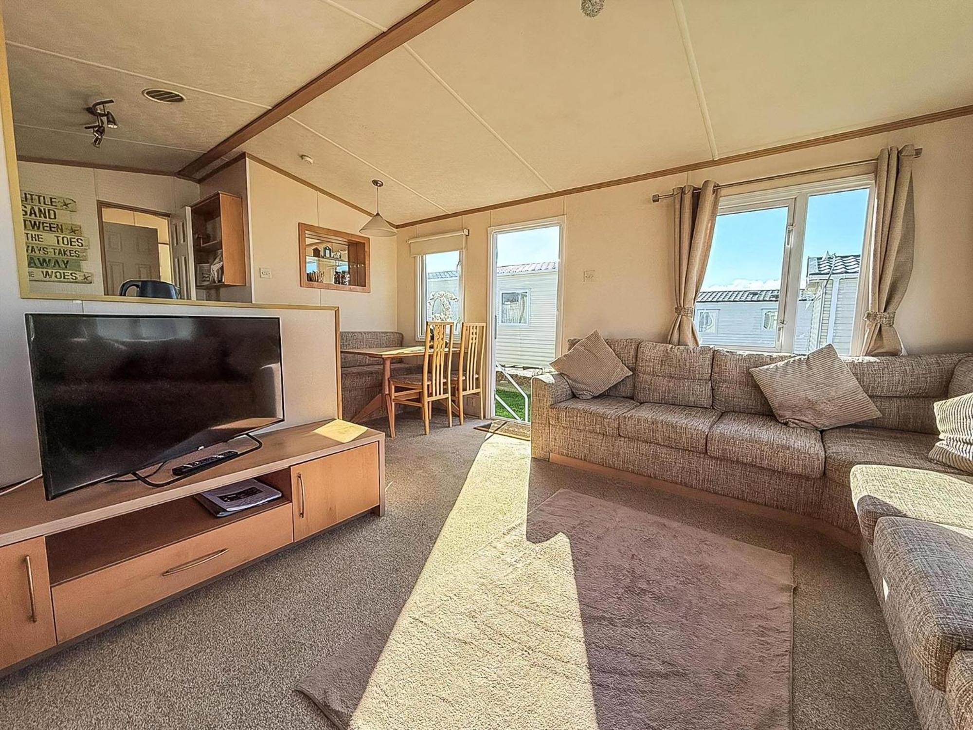 Lovely 6 Berth Caravan For Hire At Manor Park In Hunstanton Norfolk Ref 23044S Zewnętrze zdjęcie